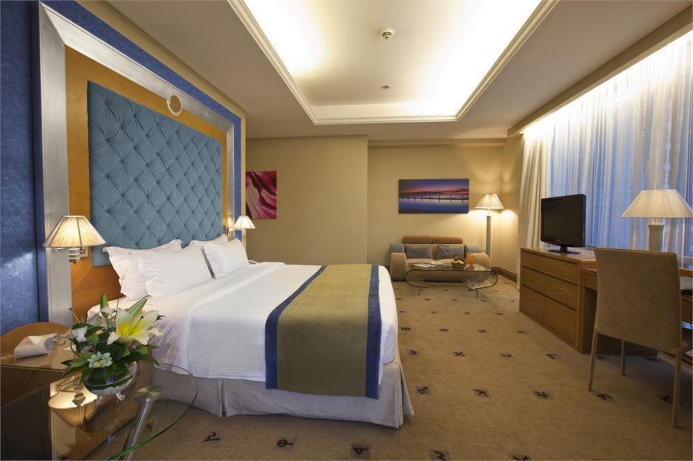 Cedar Suite, Byblos Hotel Dubai 4*