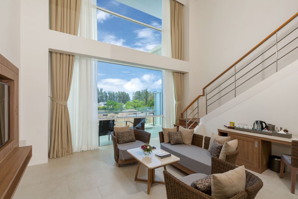 2 Bedroom Penthouse Pool Suite, Splash Beach Resort Maikhao Phuket 5*