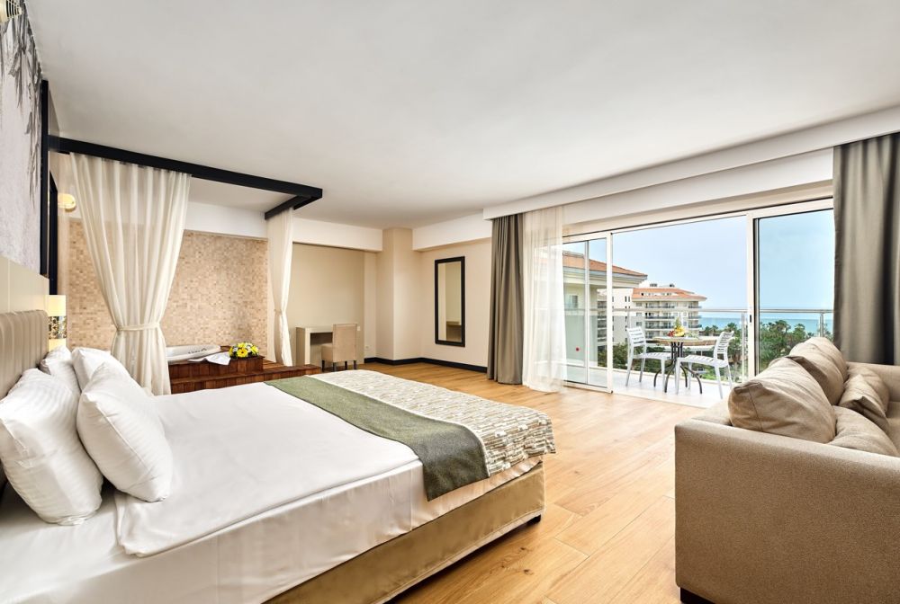 Suite Room, Seaden Sea World Resort & Spa 5*