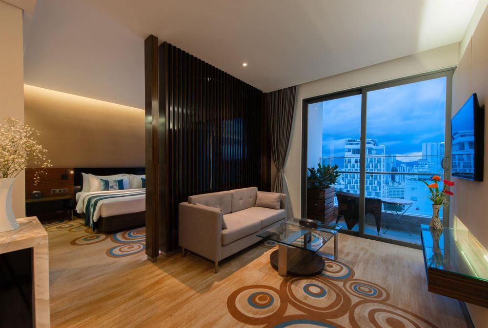 Grand Suite Partial Sea View, Queen Ann Nha Trang Hotel 5*