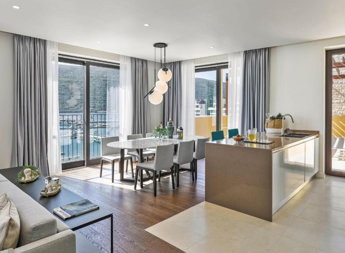 Castelnuovo Suite Sea View 3 Bedrooms, Portonovi Resort 5*