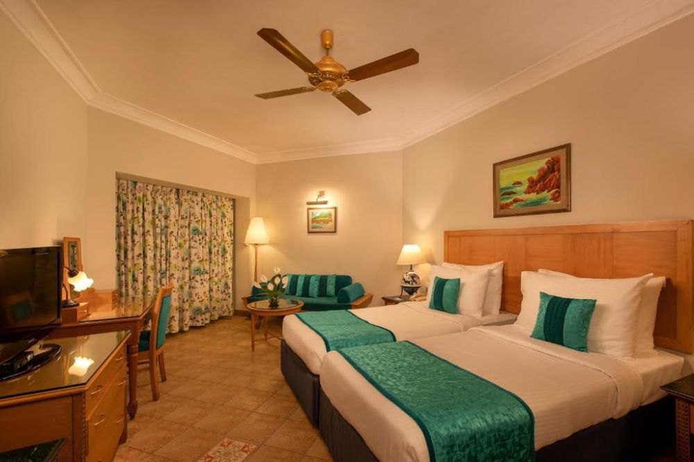 35 Deluxe, Kenilworth Resort & Spa Goa 5*