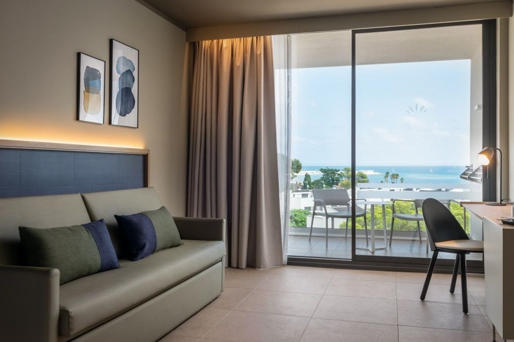 Select Family, Estimal Maramar 4*