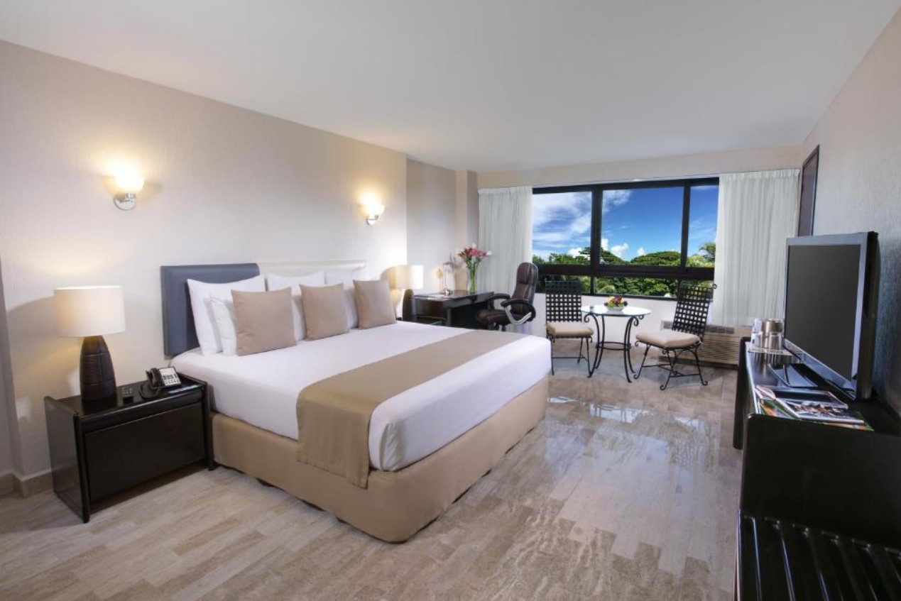 Smart, Smart Cancun by Oasis 4*