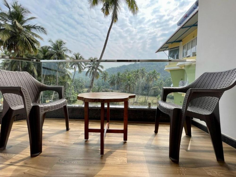 Super Deluxe, Palm Paradise Resort 3*