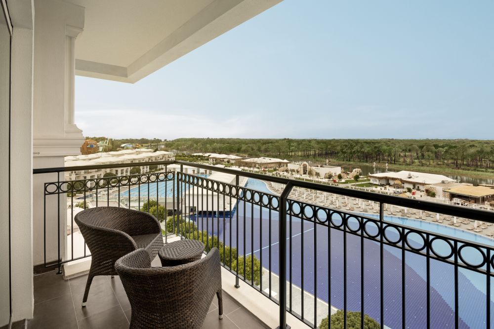 Corner Suite, Titanic Deluxe Belek 5*