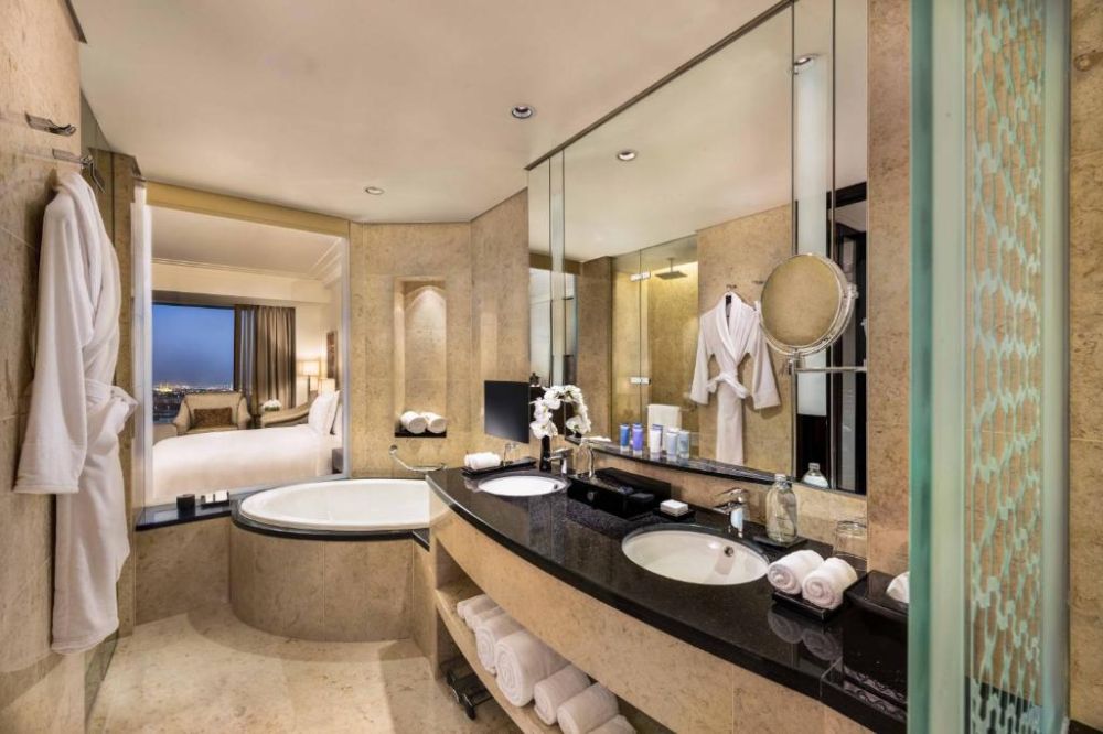 Executive Room, Conrad Dubai 5*