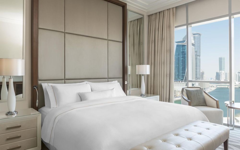 Deluxe King With Scenic View, Hilton Dubai Al Habtoor City 5*