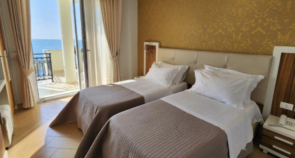 Standard Twin Room with Sea View, Gold 4*
