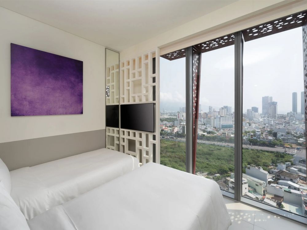 2 TWIN BEDS CITY VIEW, Wink Icon Hotel Danang Riverside 5*