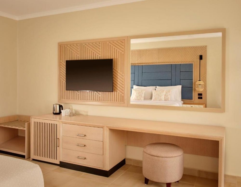 Family room, Coral Sea Water World 5*