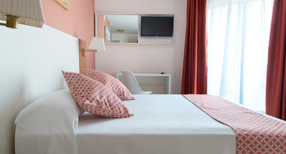 Standard Double Room, GHT Balmes Apartments & Splash (Calella) 3*