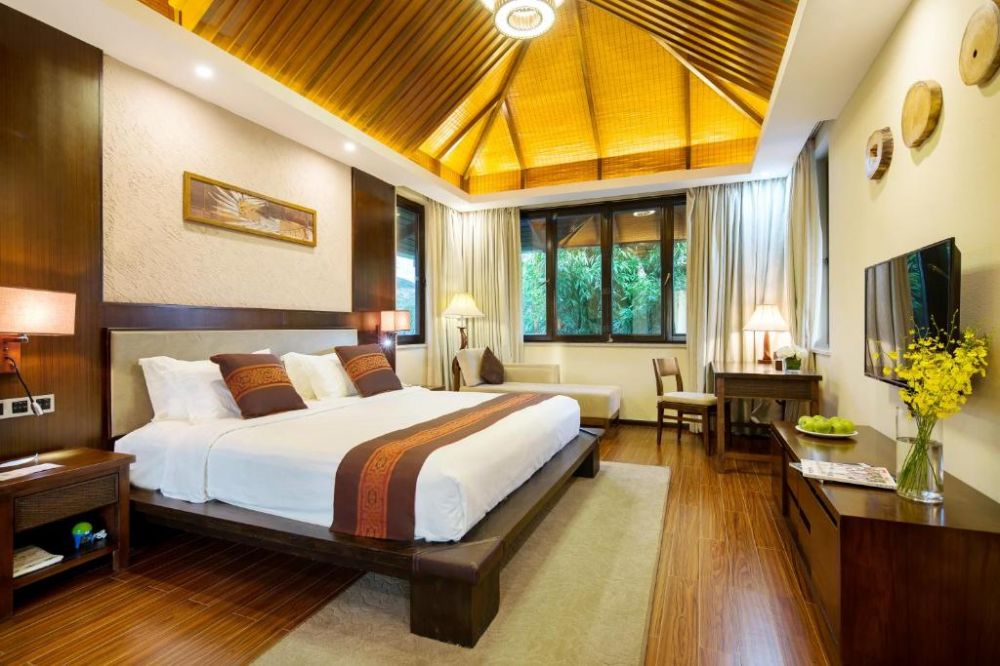 6 Bedrooms Villa, Yalong Bay Villas & Spa 5*