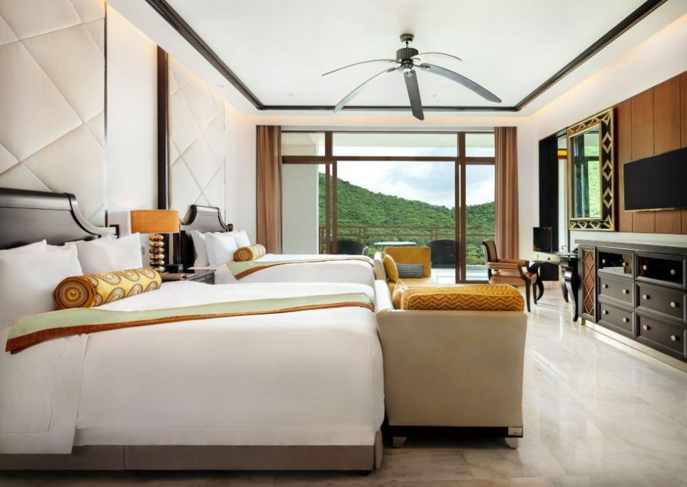 Grand Harbor View Room (ex.Island Marina View Room), The St. Regis Sanya Yalong Bay Resort 5*
