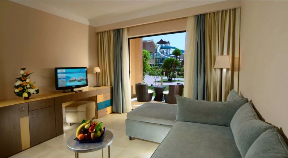 Family Suite, Coral Sea Aqua Club Resort 4*
