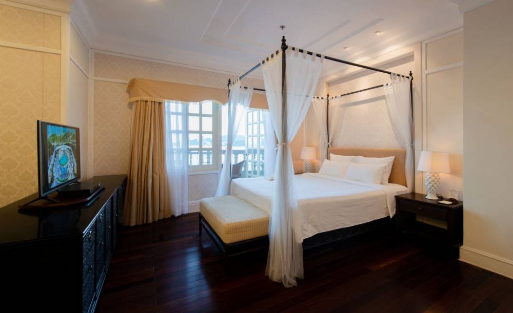 Executive Suite OV, Sunrise Nha Trang Beach Hotel & Spa 5*