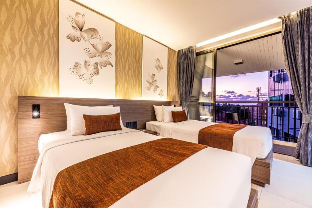 Deluxe Room, Citrus Patong Hotel 3*