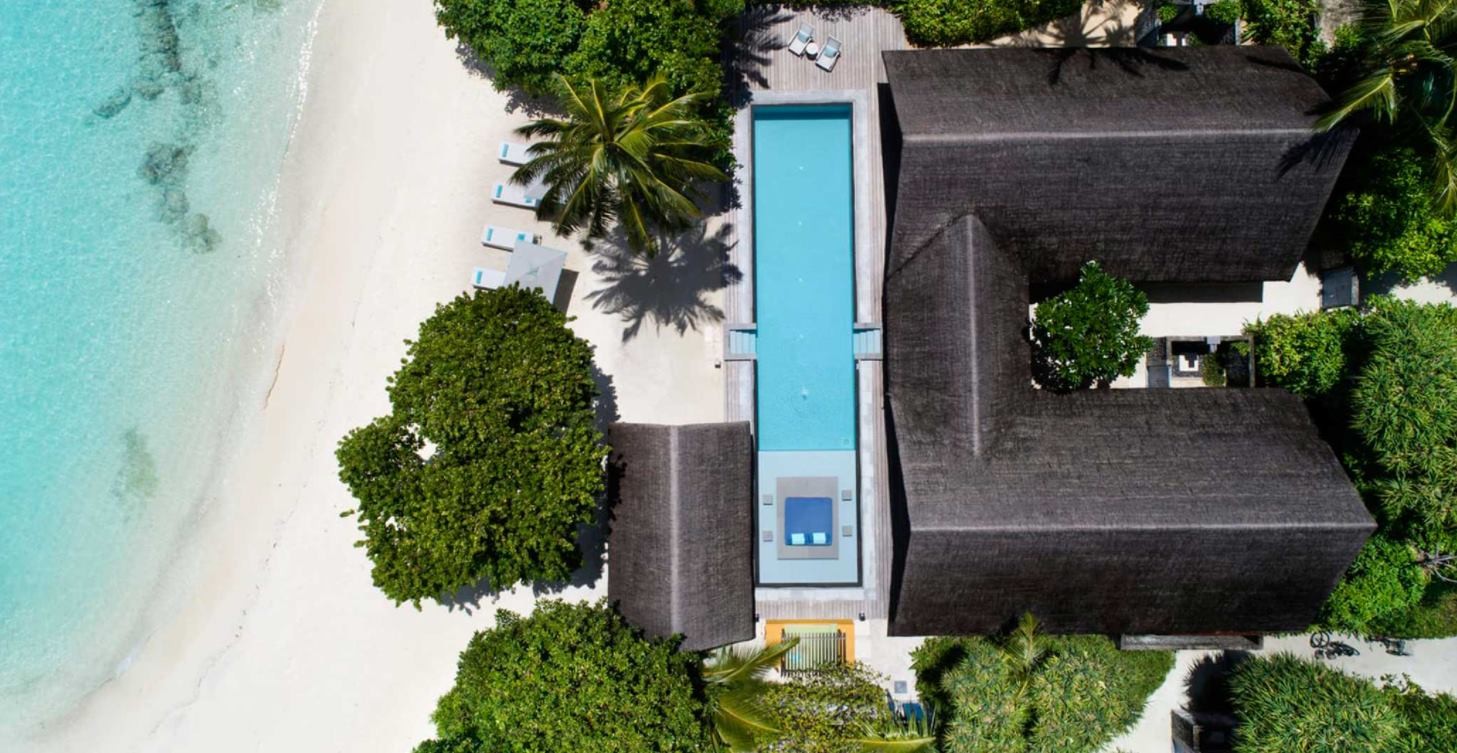 Two-bedroom Oceanfront Bungalow with Pool, Four Seasons Landaa Giravaru 5*