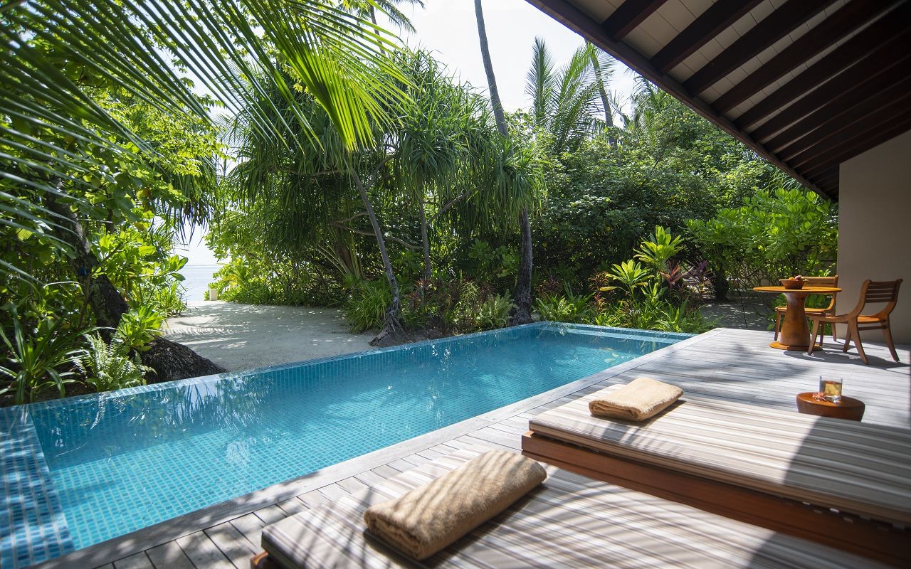 Sunrise / Sunset Deluxe Beach Pool Villa, The Residence Maldives at Dhigurah 5*