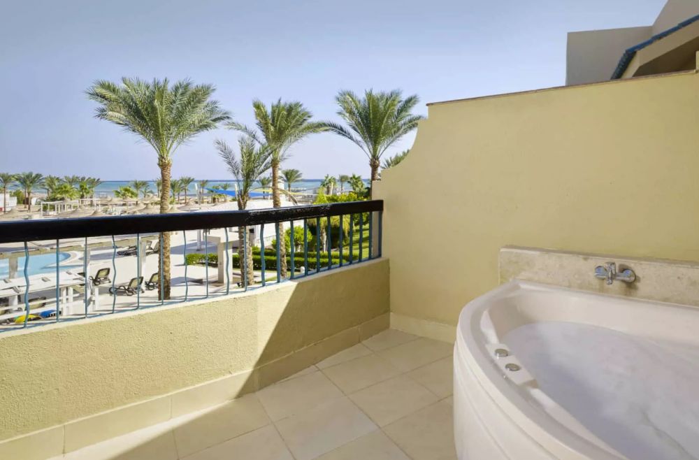 Jacuzzi room, Coral Sea Holiday Resort 5*
