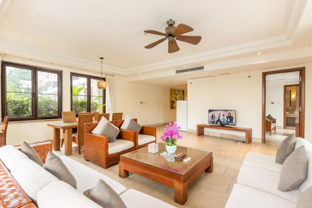 Three Bedroom Suite with Garden View and Kitchen, Aegean Suites Sanya Yalong Bay Resort 5*