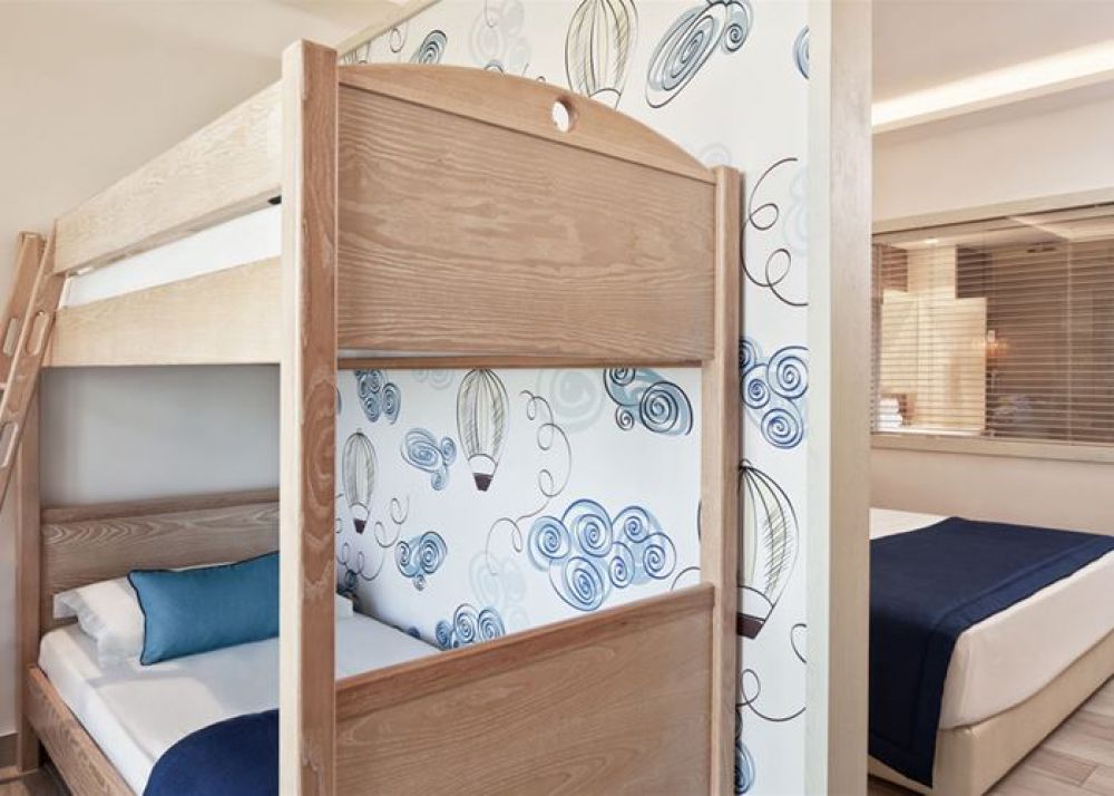 Family Room IV/SV Bunk Bed, Atlantica Aegean Blue 5*