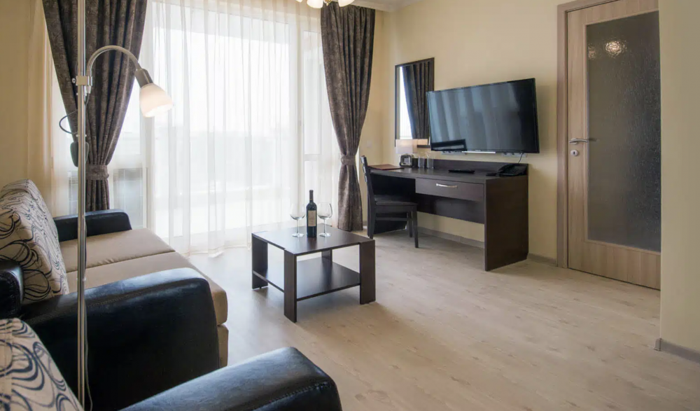 Two Bedroom Suite, Rome Palace Deluxe 4*