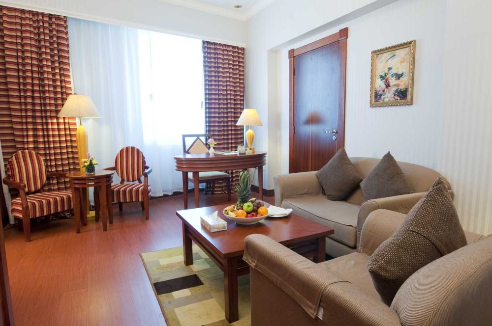 Executive Suite With Sea, Retaj Al Rayyan Hotel 4*