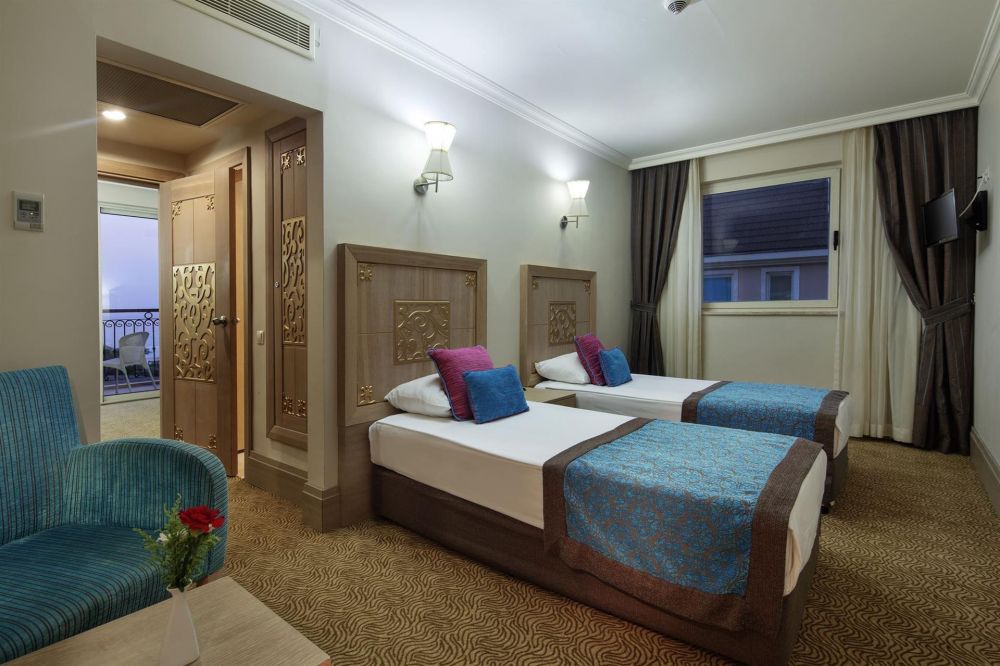 Family Rooms, Crystal Family Resort & Spa 5*