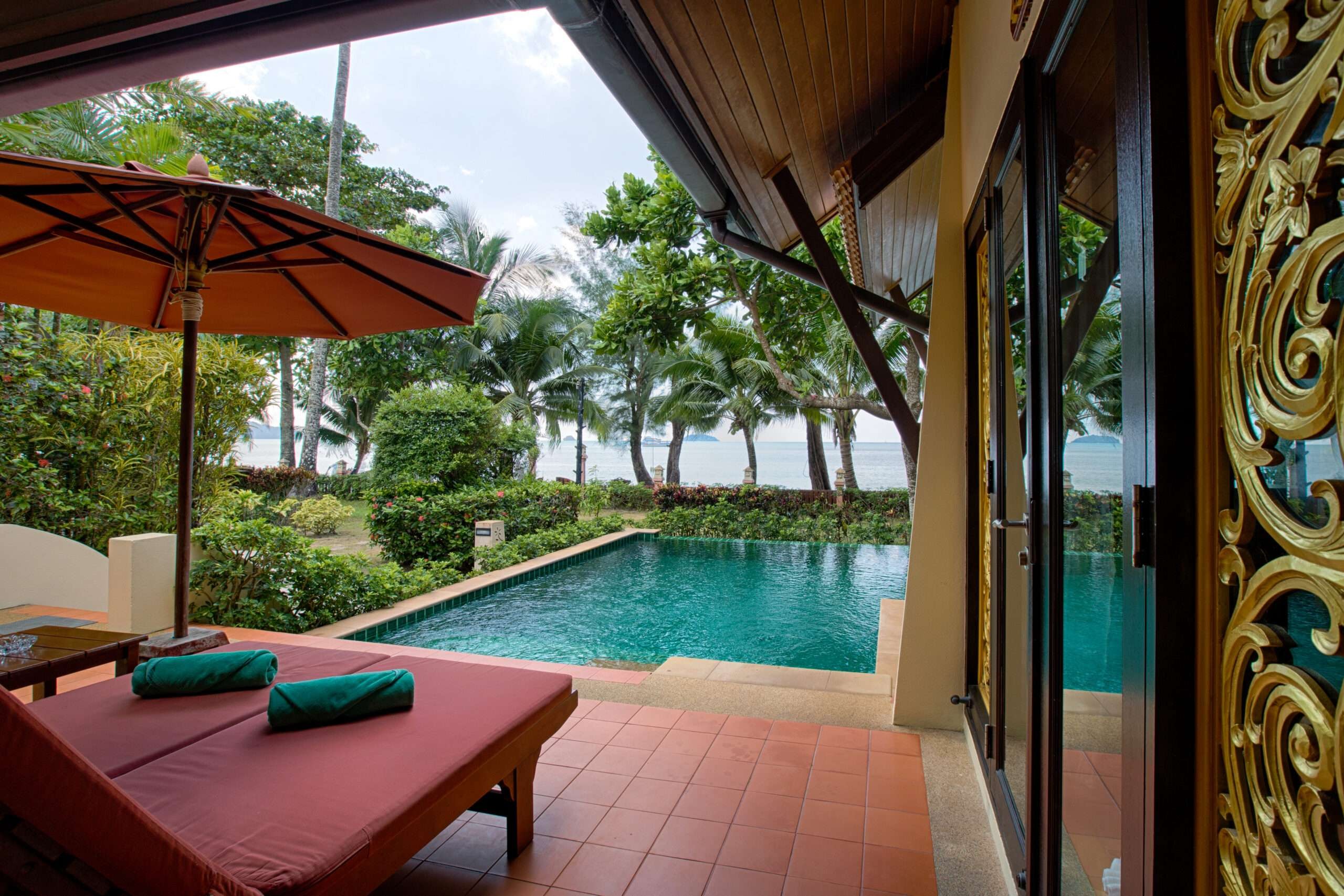 Beach Front Pool Villa, Koh Chang Paradise Resort 4*