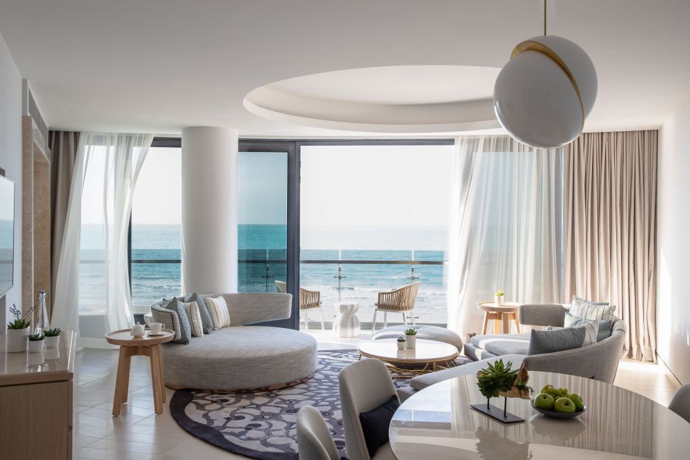 Panoramic Ocean Suite, Jumeirah at Saadiyat Island Resort 5*