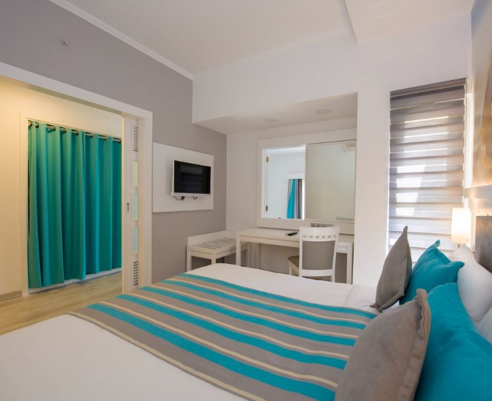 Suite With Slidung Door, Tui Blue Tropical 5*