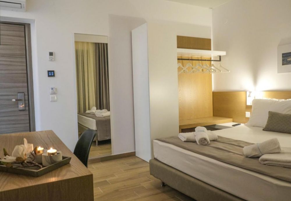 Comfort DBL/TRPL Room, Vozina Hotel 1*