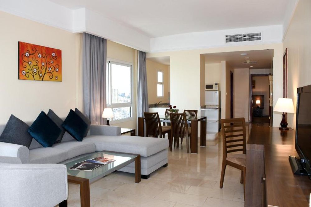 One Bedroom Suite Sea View, Ramada By Wyndham Beach Hotel Ajman 4*