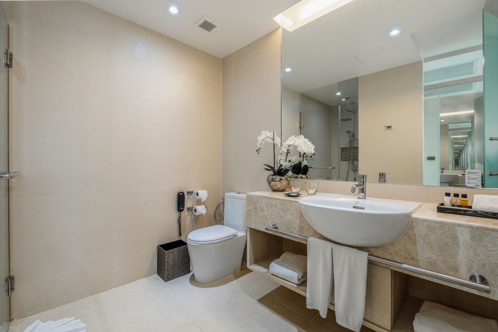 Executive 1 Bedroom Suite No Balcony, Splash Beach Resort Maikhao Phuket 5*