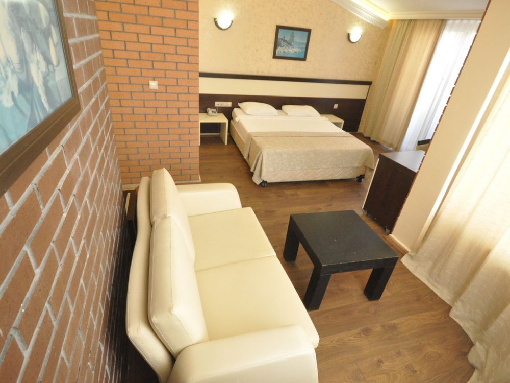 Corner Room, Camyuva Beach 4*