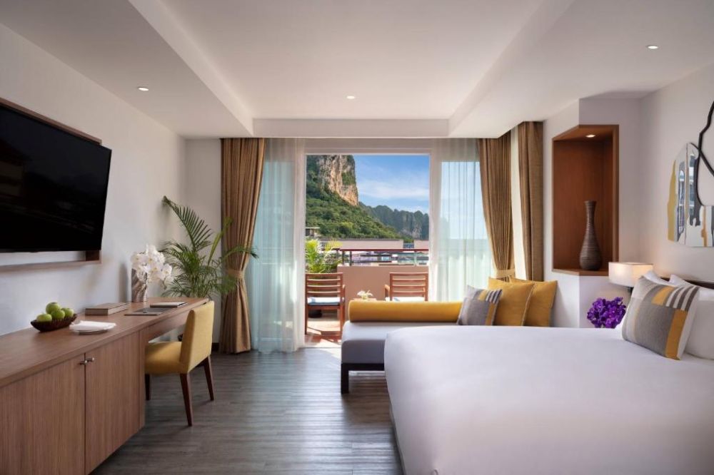 Avani Superior/ Sea View Room, Avani Ao Nang Cliff Krabi Resort 4*