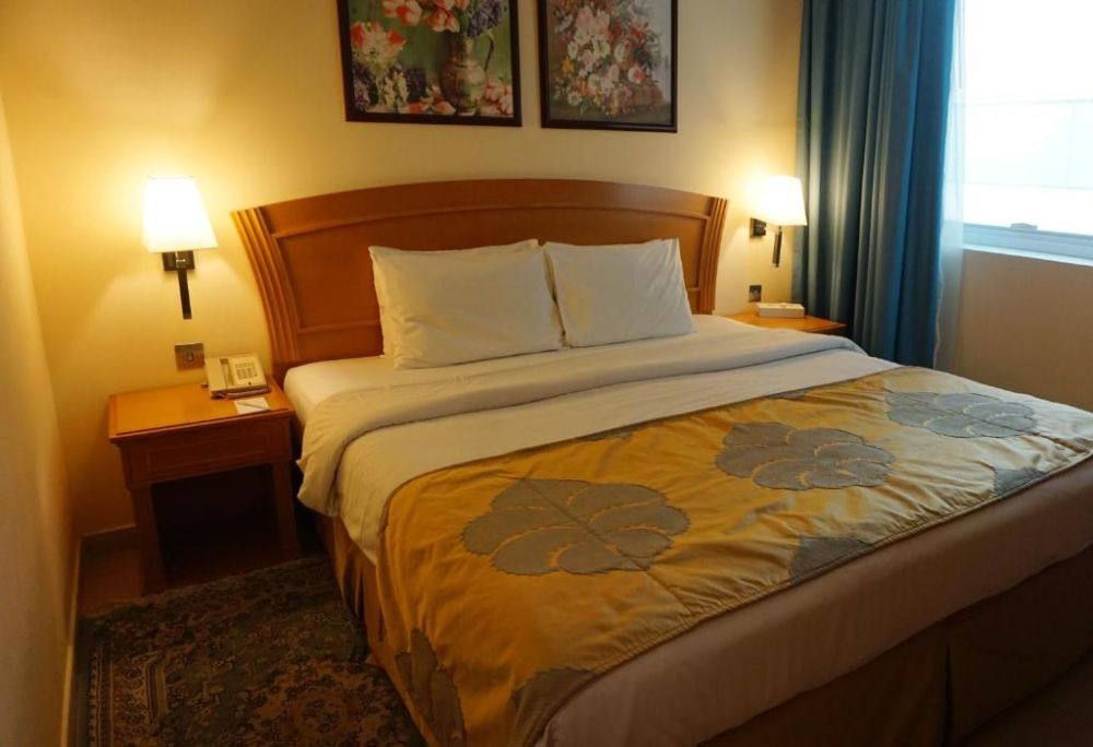 Two Bedrooms Standard CV/ PLV, Golden Tulip Sharjah 4*
