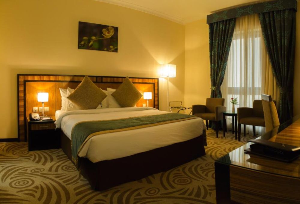 One Bedroom Apartment, Al Majaz Premiere Hotel Apartments 4*