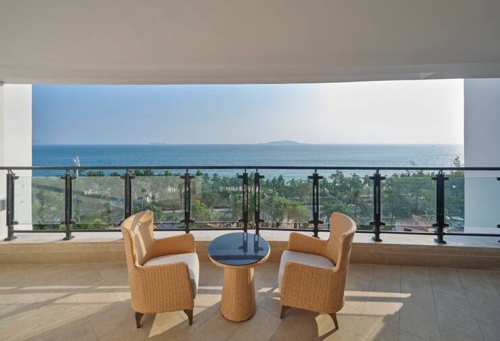 Twin Superior Room Sea View, DoubleTree by Hilton Sanya Bay 3*