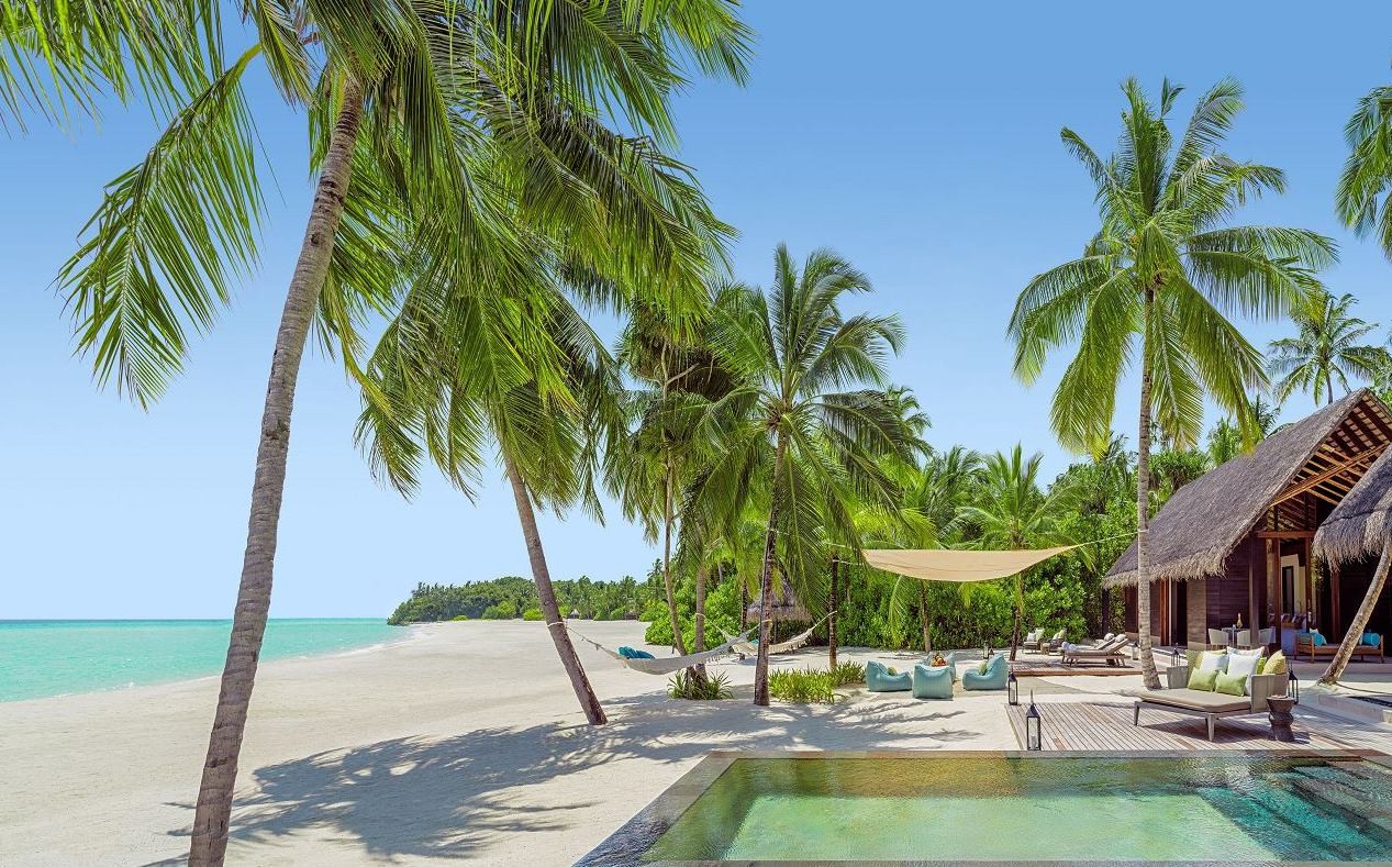 Two-Villa Residence with Pool, One & Only Reethi Rah 5*