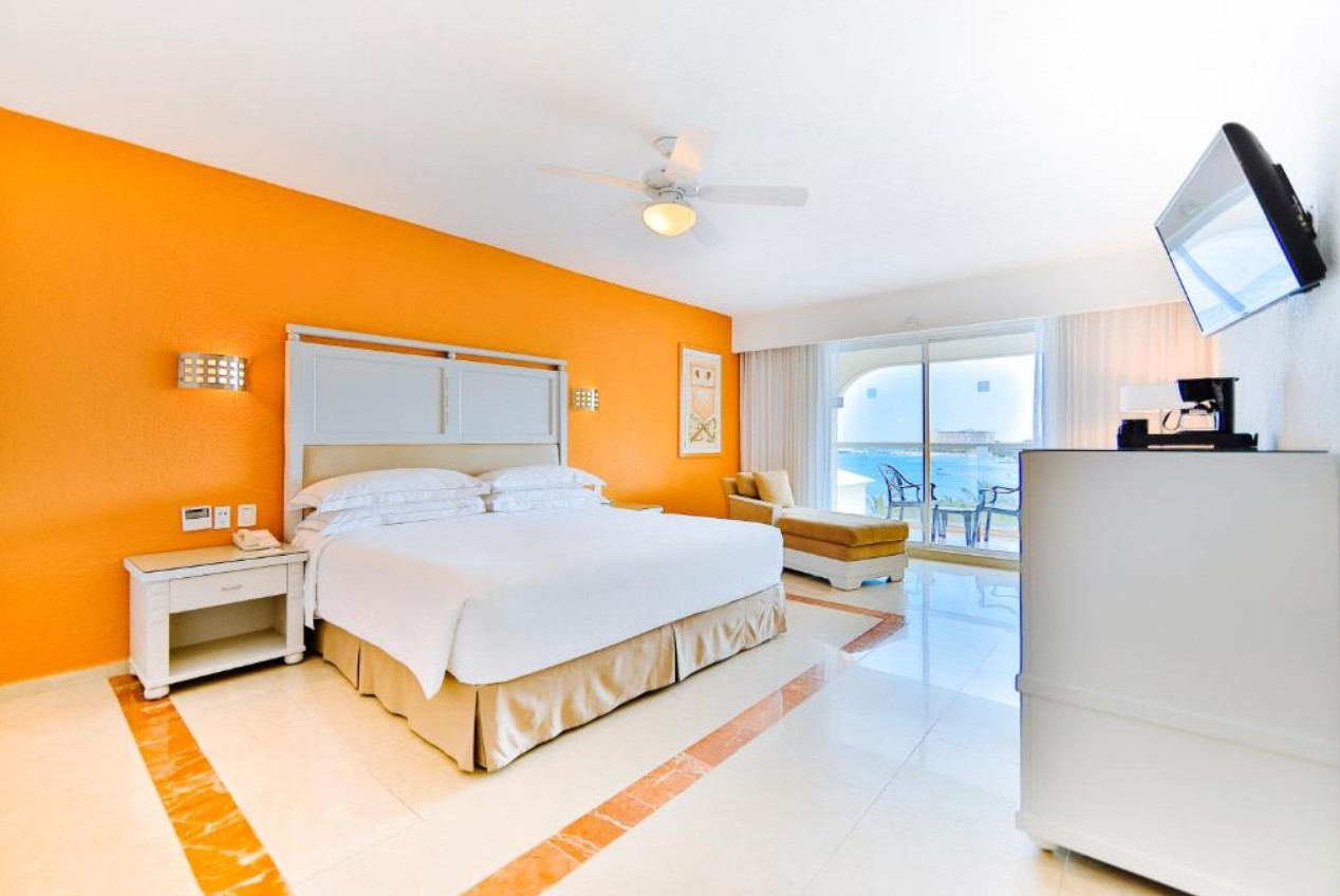 Double Ocean Front Room, Occidental Costa Cancun 4*
