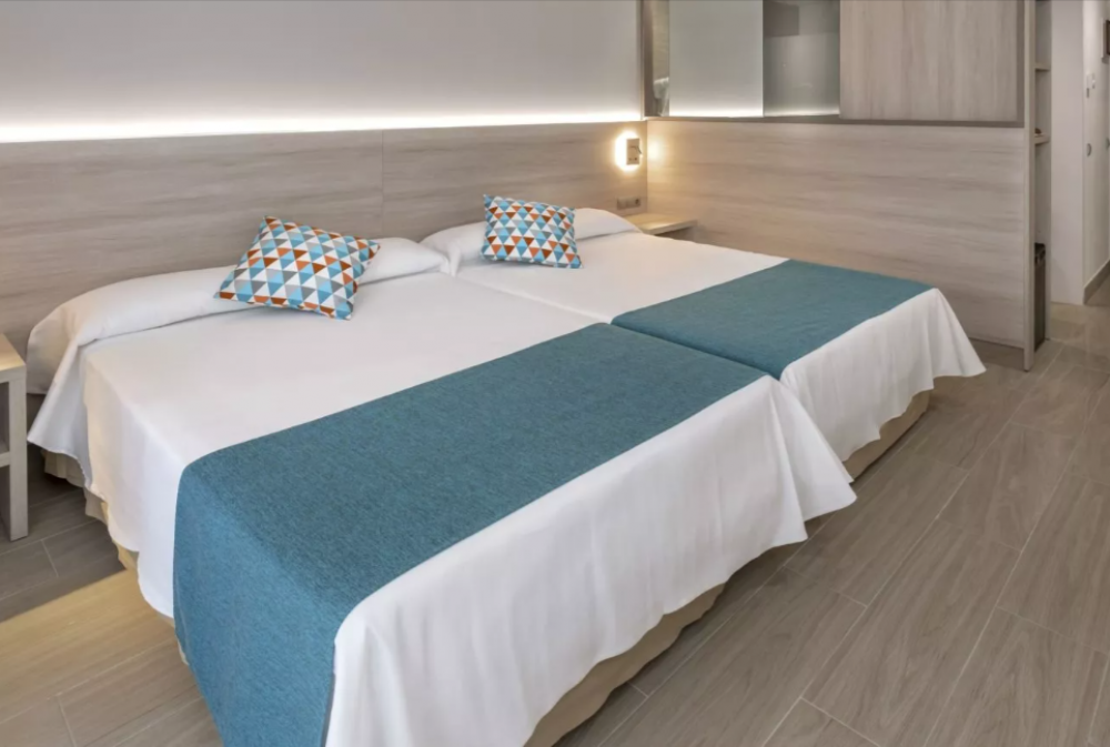 Standard Room, 4R Gran Europe 4*