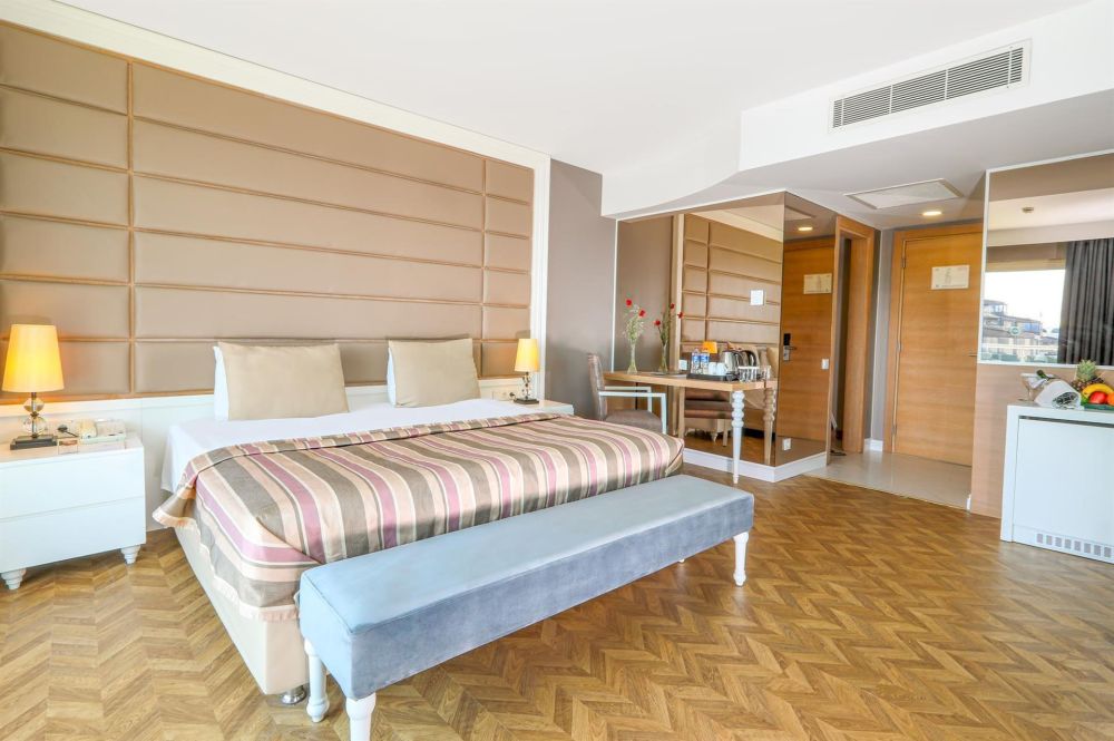 Jacuzzi Suite Room, Sherwood Exclusive Lara Resort 5*