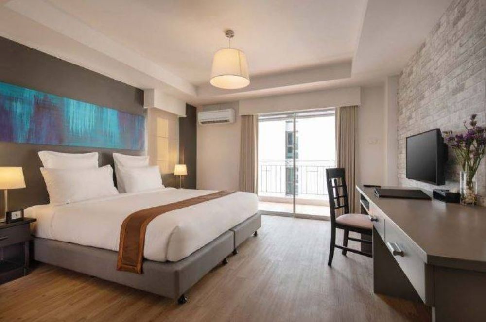 Deluxe Room, Journeyhub Pattaya Central (ex. Oakwood Hotel Journeyhub Pattaya) 4*