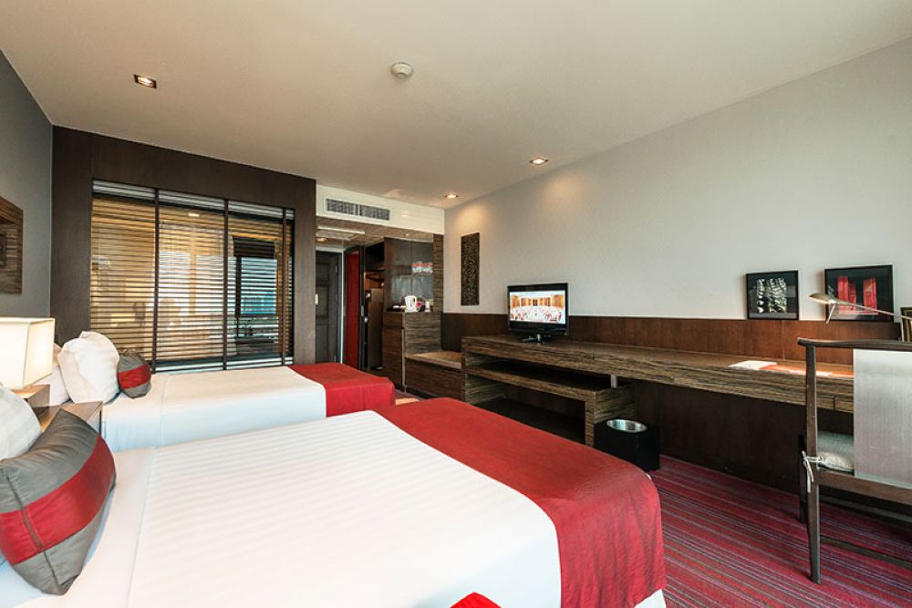 Superior Room, A-One Bangkok Hotel 4*