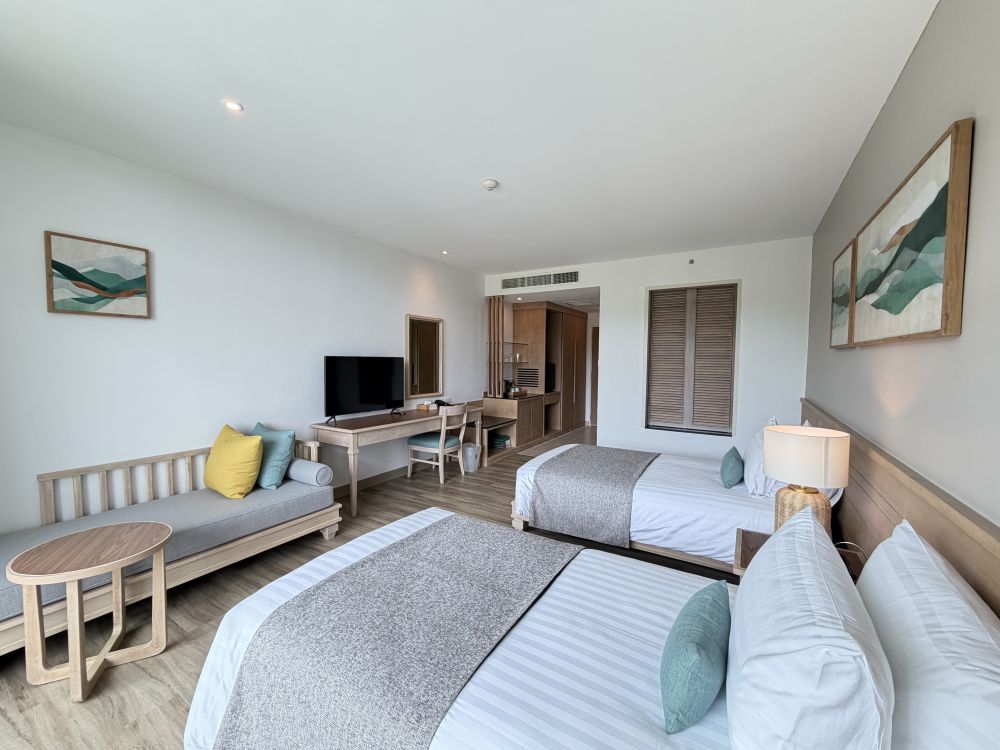 Deluxe PV, Naithonburi Resort 4*