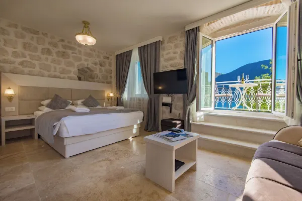 Deluxe Apartment Sea View, Conte 4*
