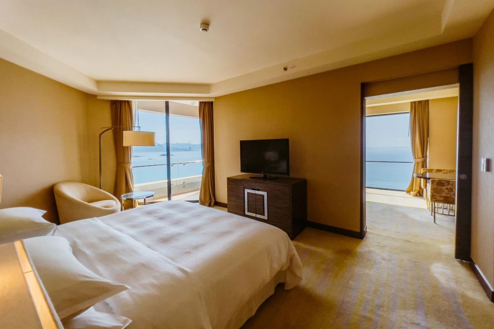 Executive Suite Ocean View, Sheraton Nha Trang Hotel & Spa 5*