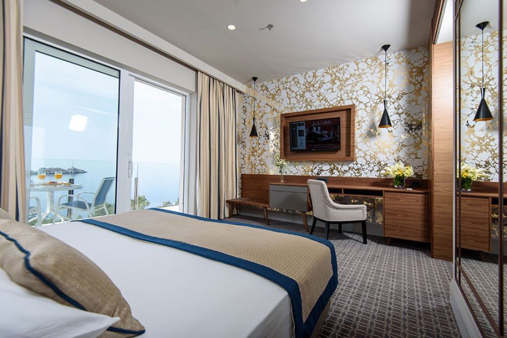 Luxury Room With Balcony/ Luxury SV Room, Royal Ariston 5*